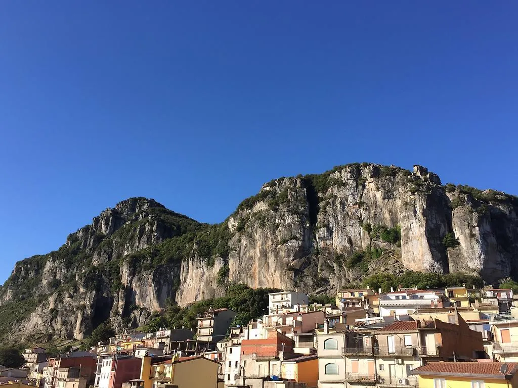 Su Marmuri Ulassai